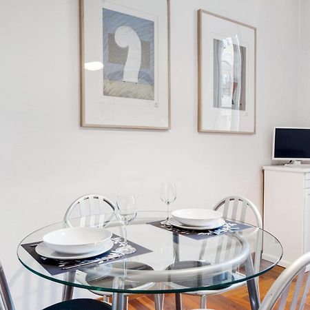 Porta Rossa Apartments Near Ponte Vecchio ฟลอเรนซ์ ภายนอก รูปภาพ