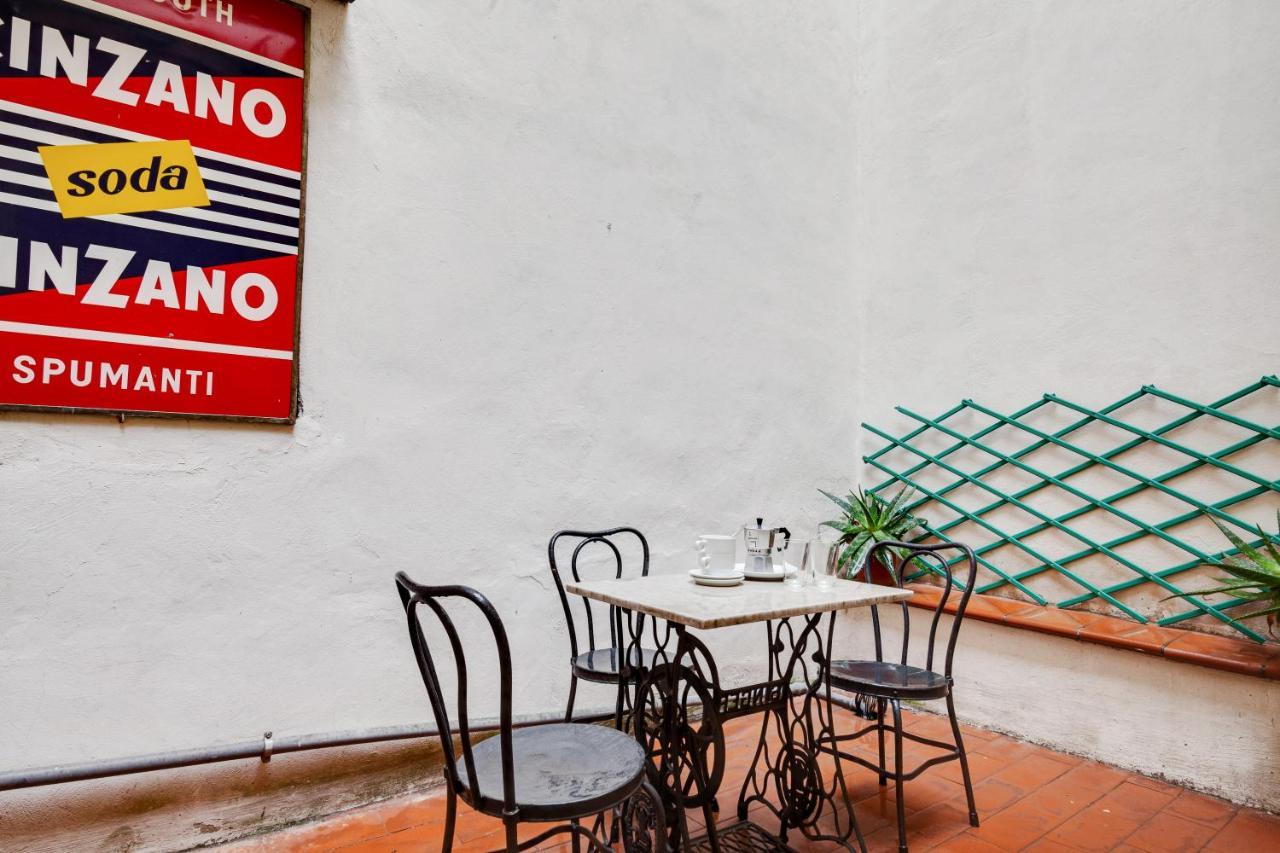 Porta Rossa Apartments Near Ponte Vecchio ฟลอเรนซ์ ภายนอก รูปภาพ