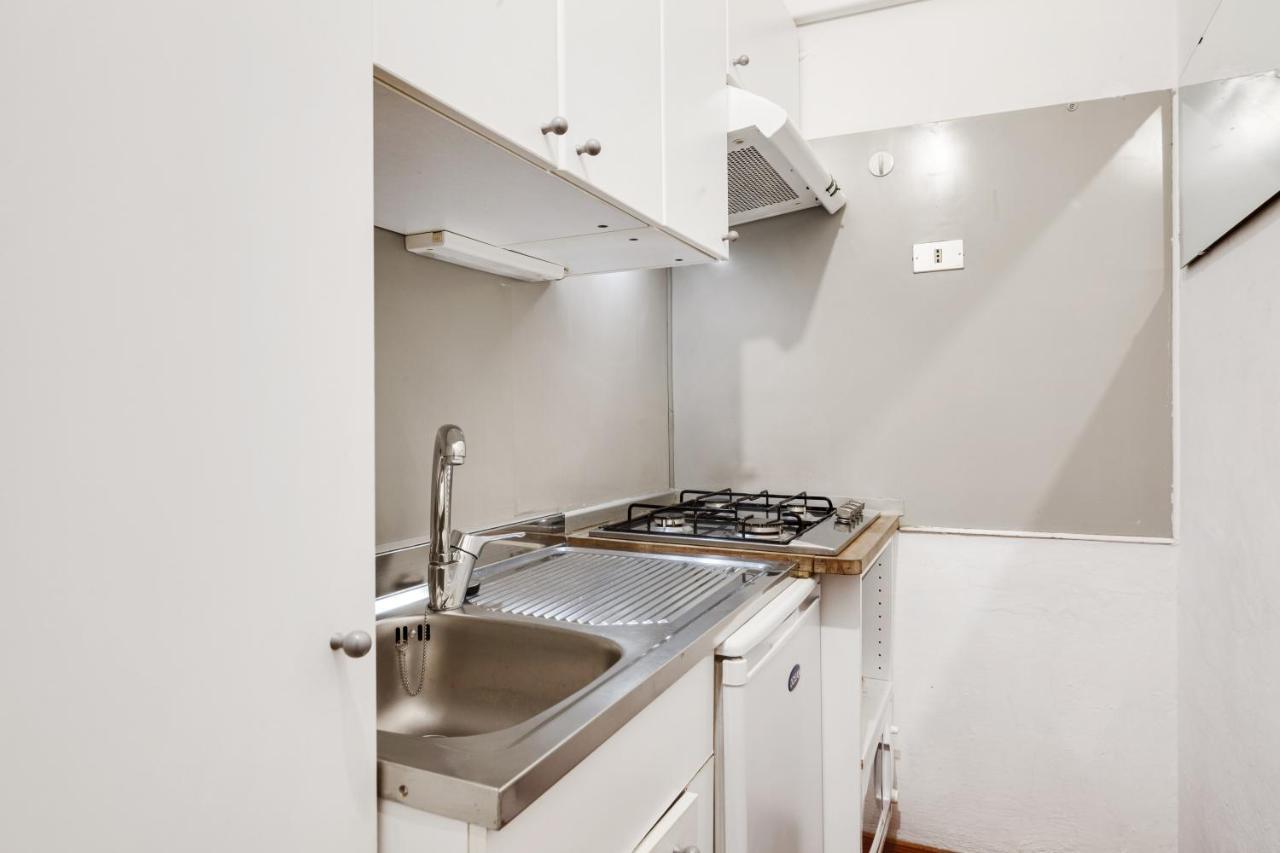 Porta Rossa Apartments Near Ponte Vecchio ฟลอเรนซ์ ภายนอก รูปภาพ
