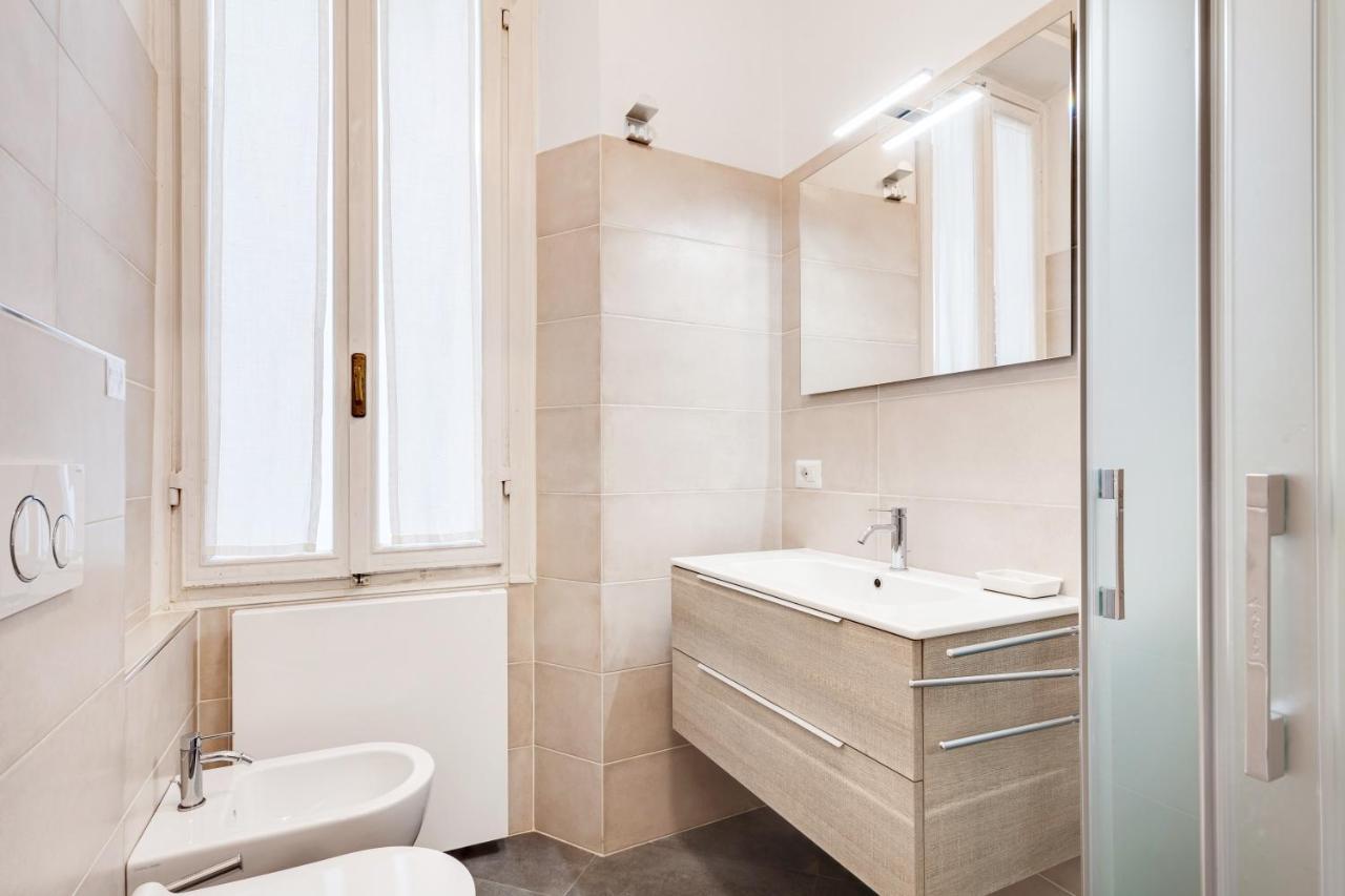 Porta Rossa Apartments Near Ponte Vecchio ฟลอเรนซ์ ภายนอก รูปภาพ
