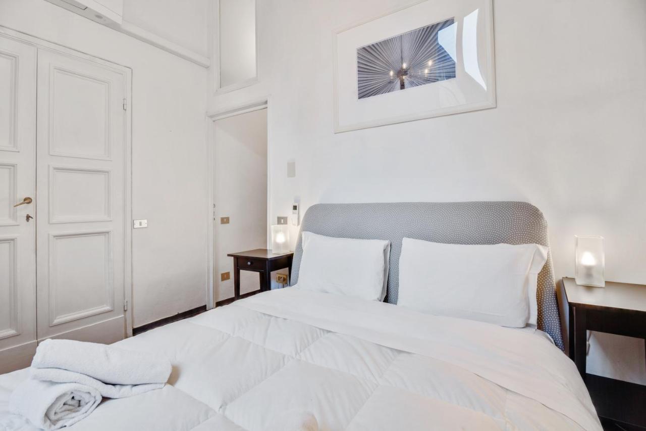 Porta Rossa Apartments Near Ponte Vecchio ฟลอเรนซ์ ภายนอก รูปภาพ